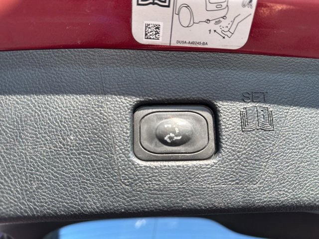 Used 2019 Ford Edge SEL w/ Equipment Group 201A image 9