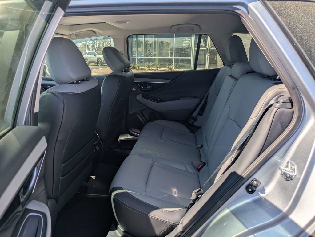 Certified 2025 Subaru Outback Limited w/ Popular Package #2 image 12