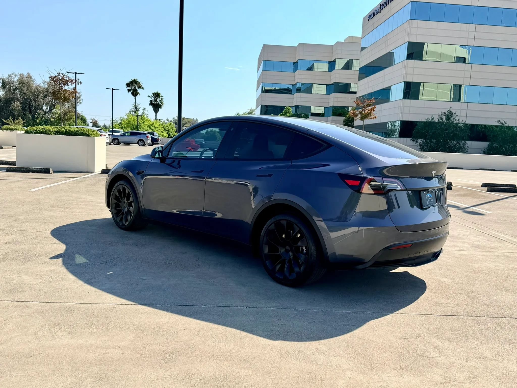 Used 2023 Tesla Model Y Long Range AWD/4WD image 11