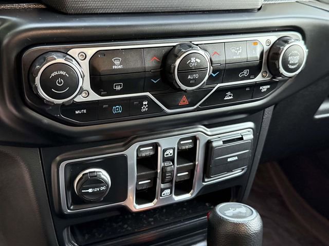 Used 2023 Jeep Wrangler Unlimited AWD/4WD image 17