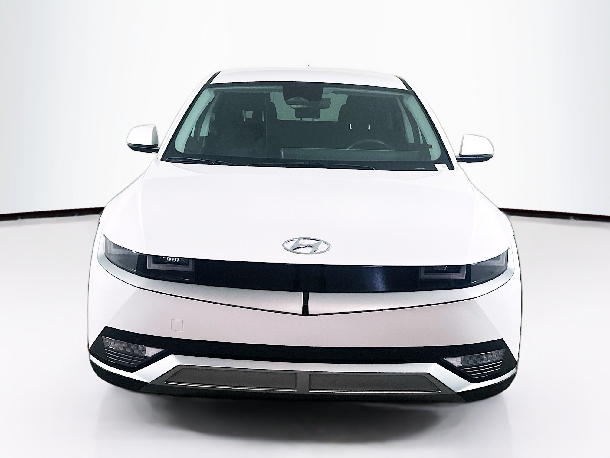 Used 2024 Hyundai Ioniq 5 SEL RWD image 2