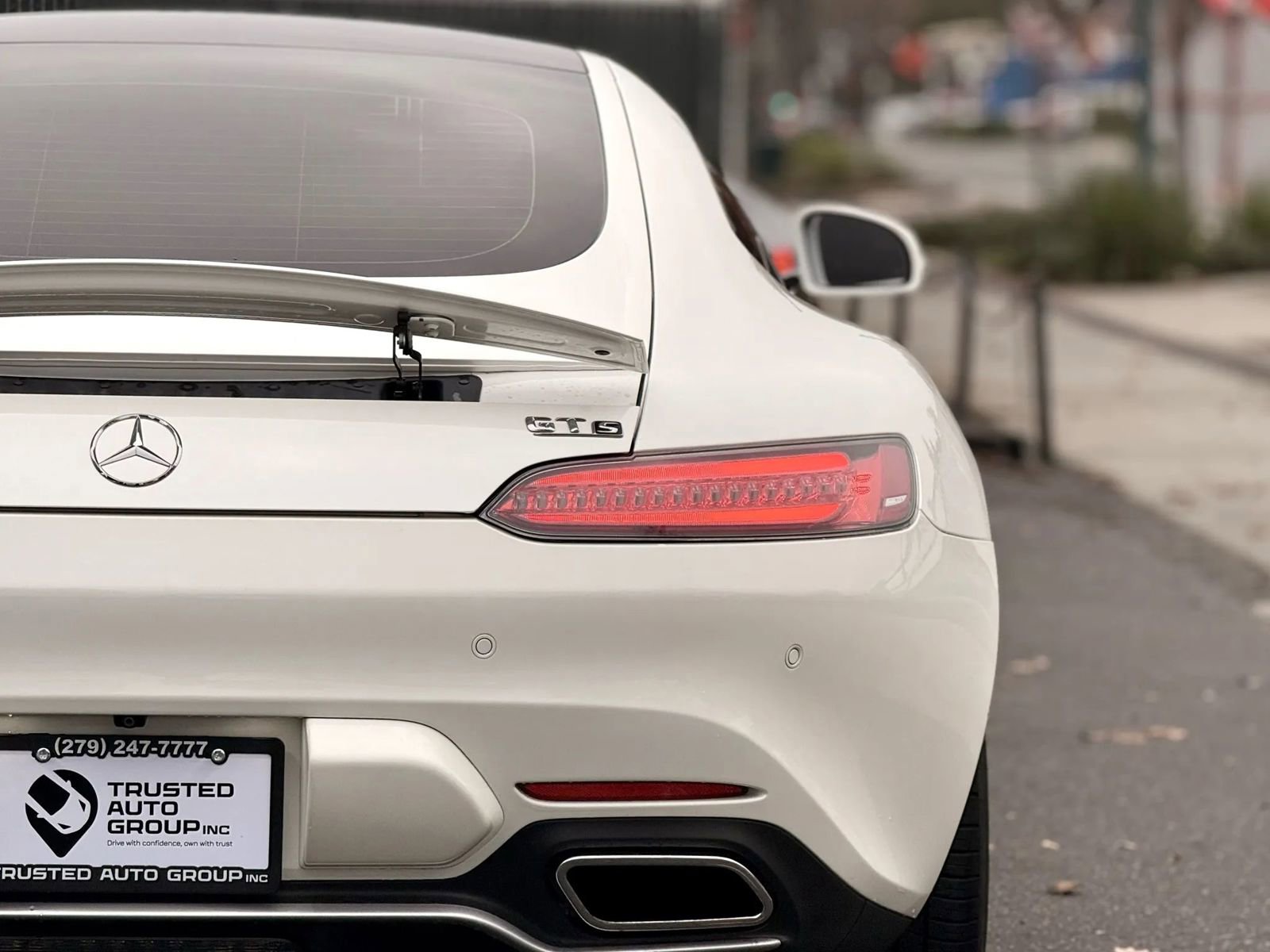 Used 2017 Mercedes-Benz AMG GT S image 11