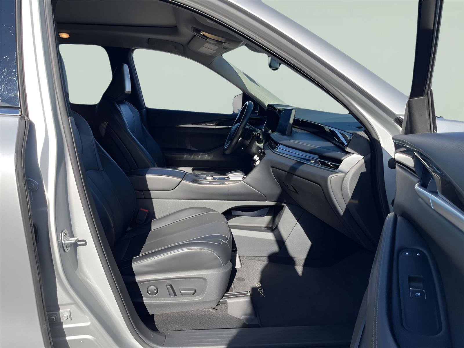 Used 2022 INFINITI QX60 Pure image 35