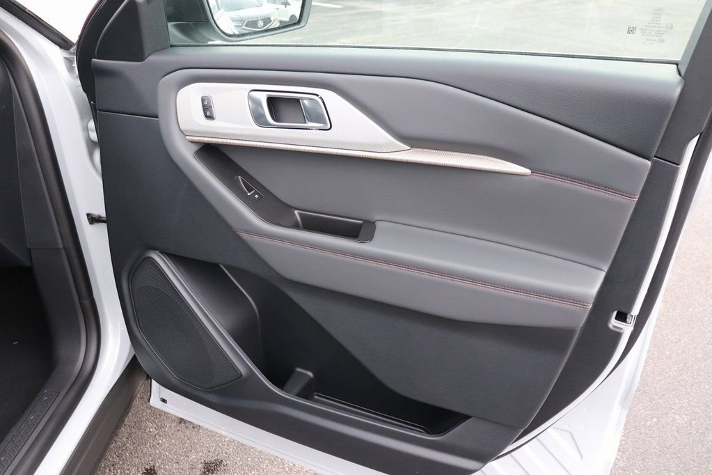 New 2026 Ford Explorer Active w/ Active Comfort Package image 29