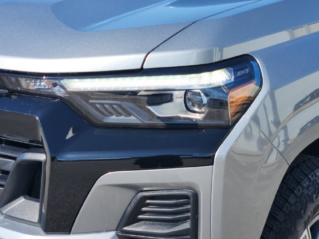 Used 2024 Chevrolet Colorado Z71 w/ Z71 Convenience Package 2 AWD/4WD image 7