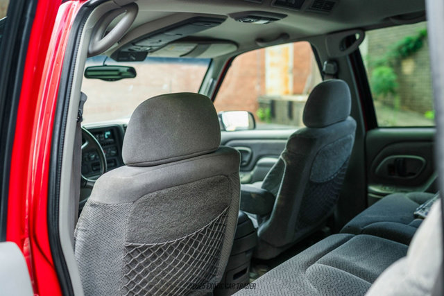 Used 1999 Chevrolet Tahoe LS image 29