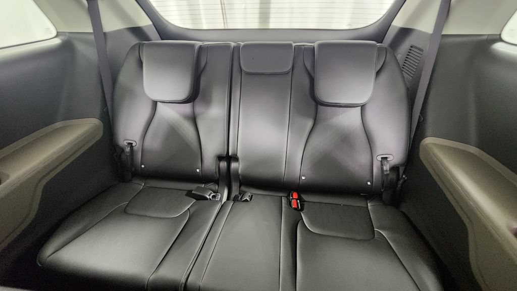 New 2027 Kia Carnival FWD image 15
