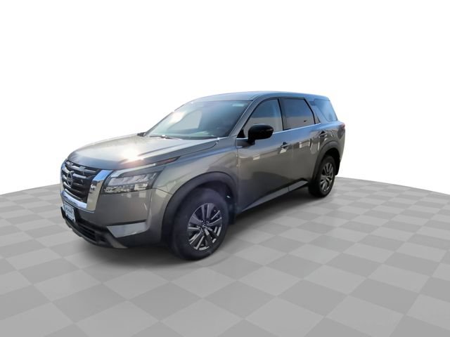 Used 2024 Nissan Pathfinder S image 4