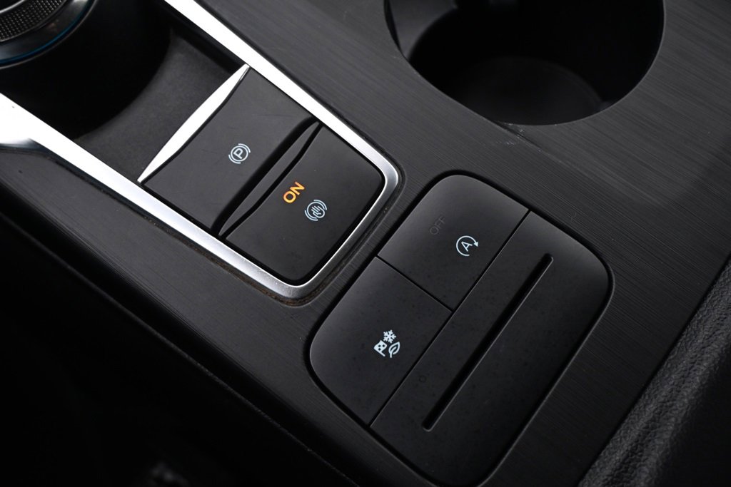 Used 2020 Ford Escape SEL image 35