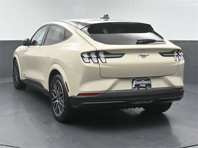 Used 2025 Ford Mustang Mach-E Premium image 6