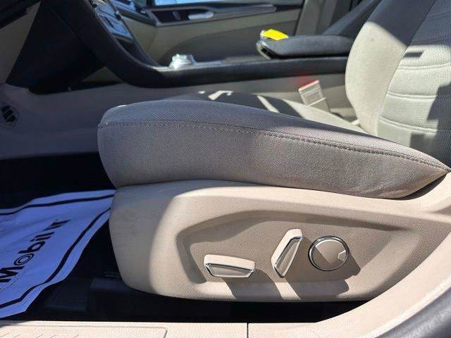 Used 2019 Ford Fusion SE AWD/4WD image 15
