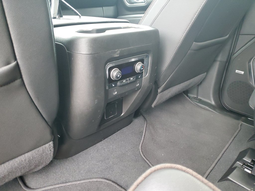 Used 2023 Chevrolet Tahoe High Country AWD/4WD image 15