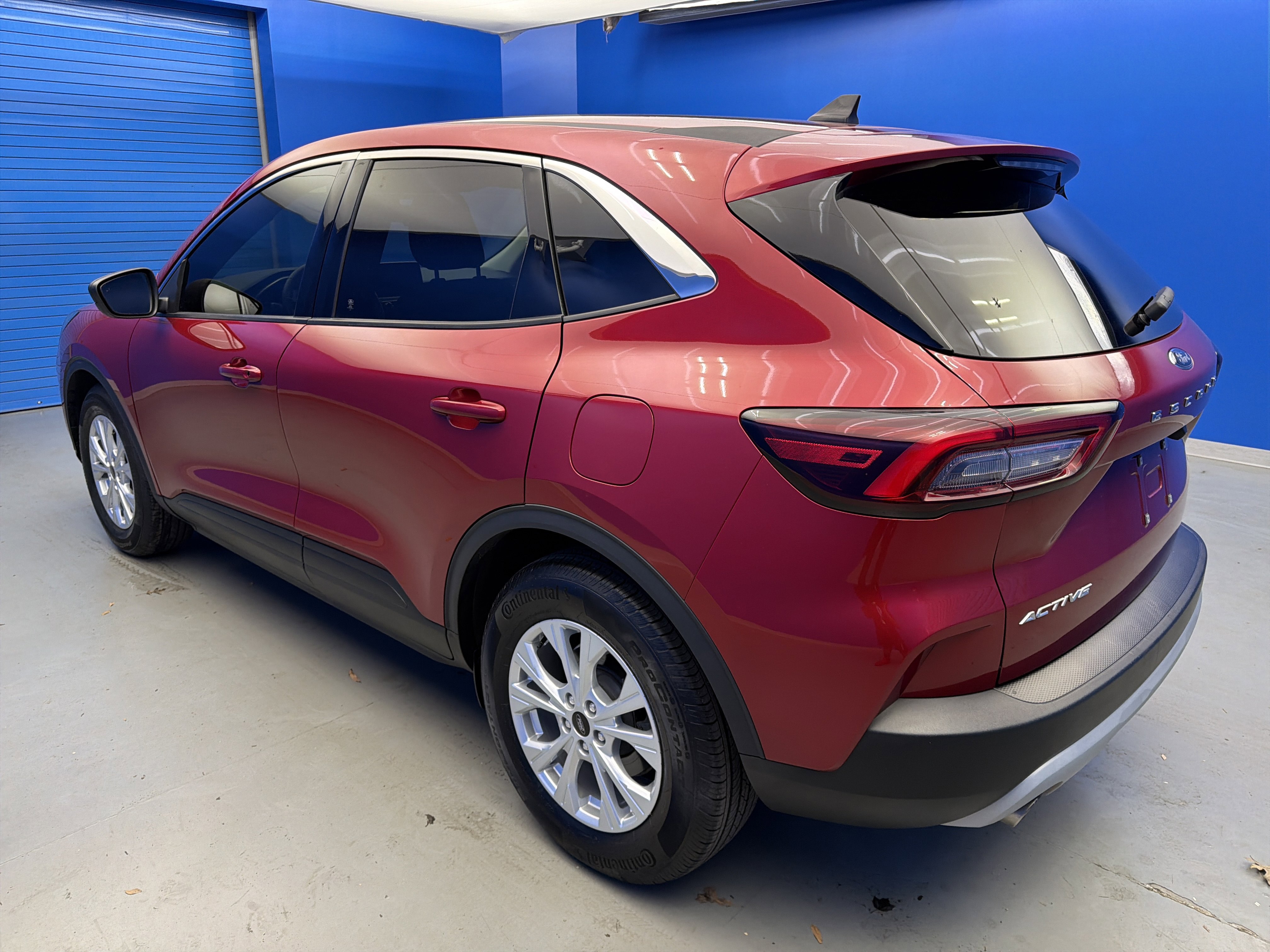 Used 2023 Ford Escape Active w/ Cold Weather Package FWD image 5