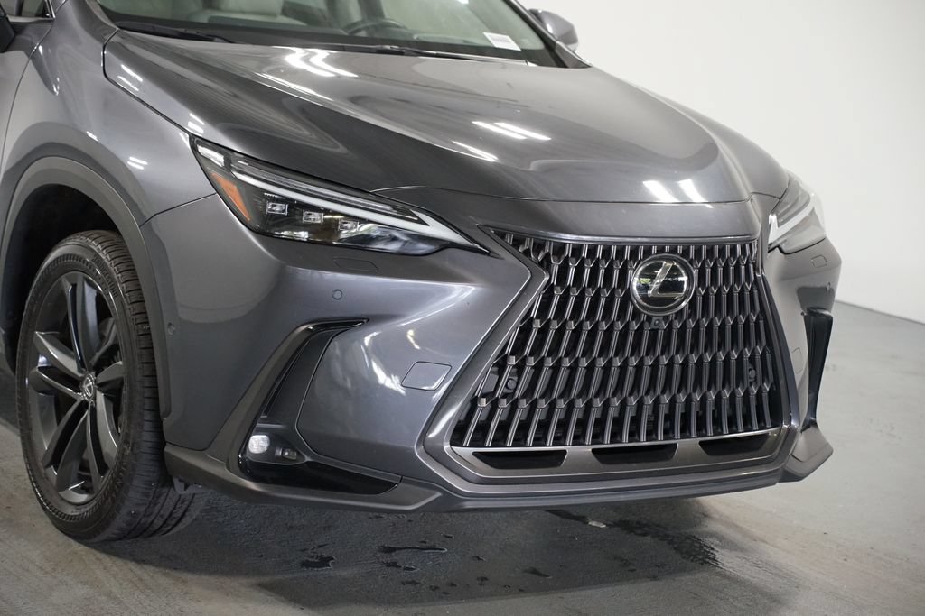 Used 2025 Lexus NX 450h+ AWD w/ Accessory Package (2T) image 4
