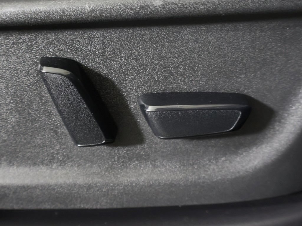 Used 2024 Nissan Ariya AWD image 38