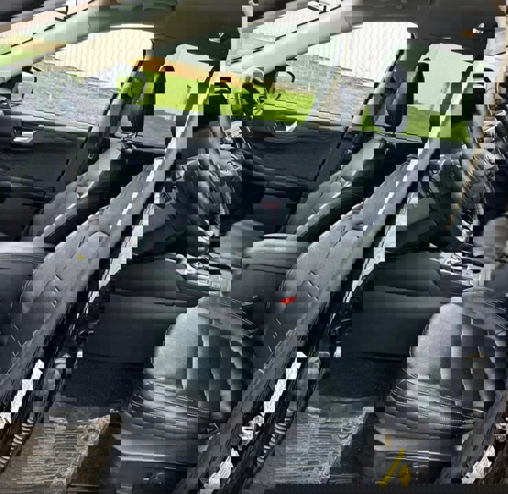 Used 2020 Ford Escape Titanium AWD/4WD image 14