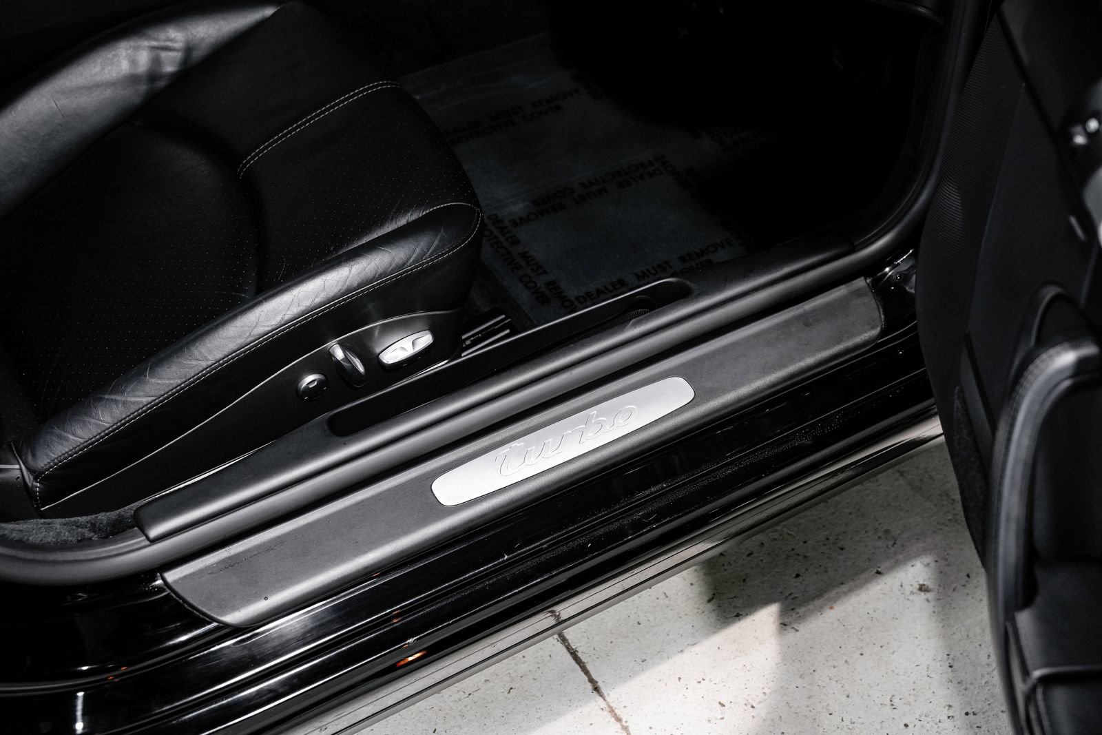 Used 2007 Porsche 911 Turbo AWD/4WD image 27