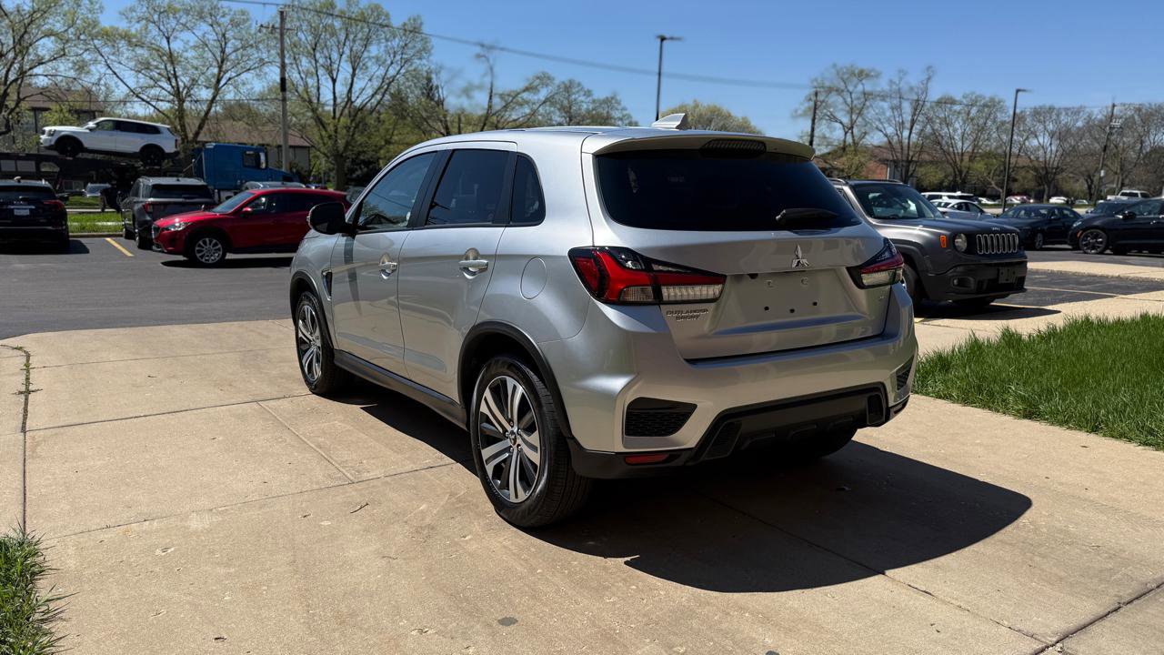 Used 2025 Mitsubishi Outlander Sport ES AWD/4WD image 5