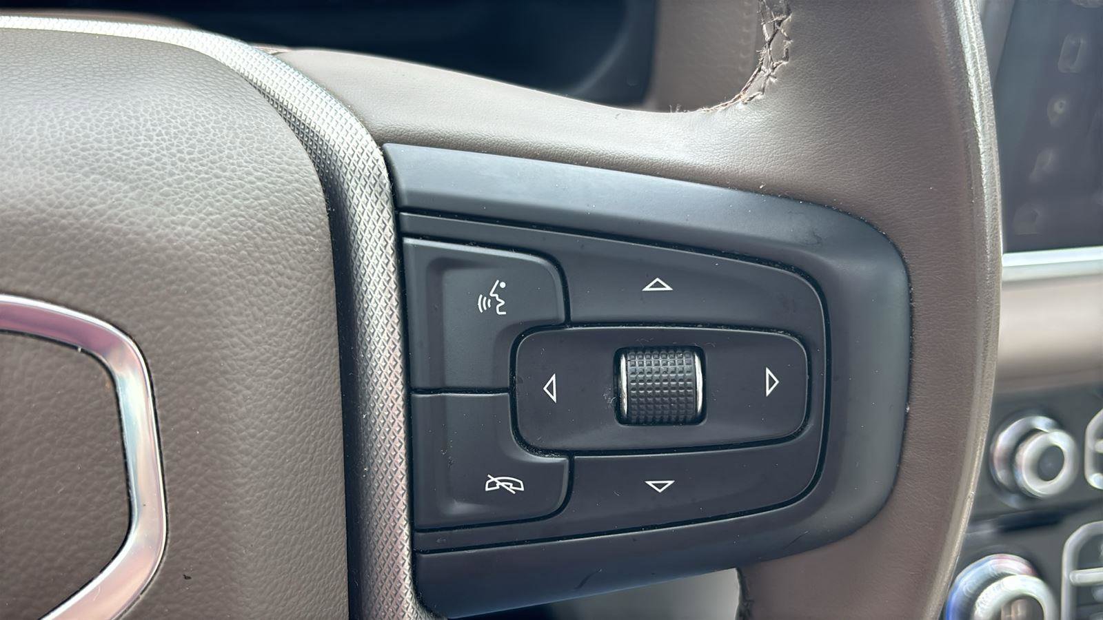 Used 2024 GMC Yukon XL Denali w/ Max Trailering Package image 32