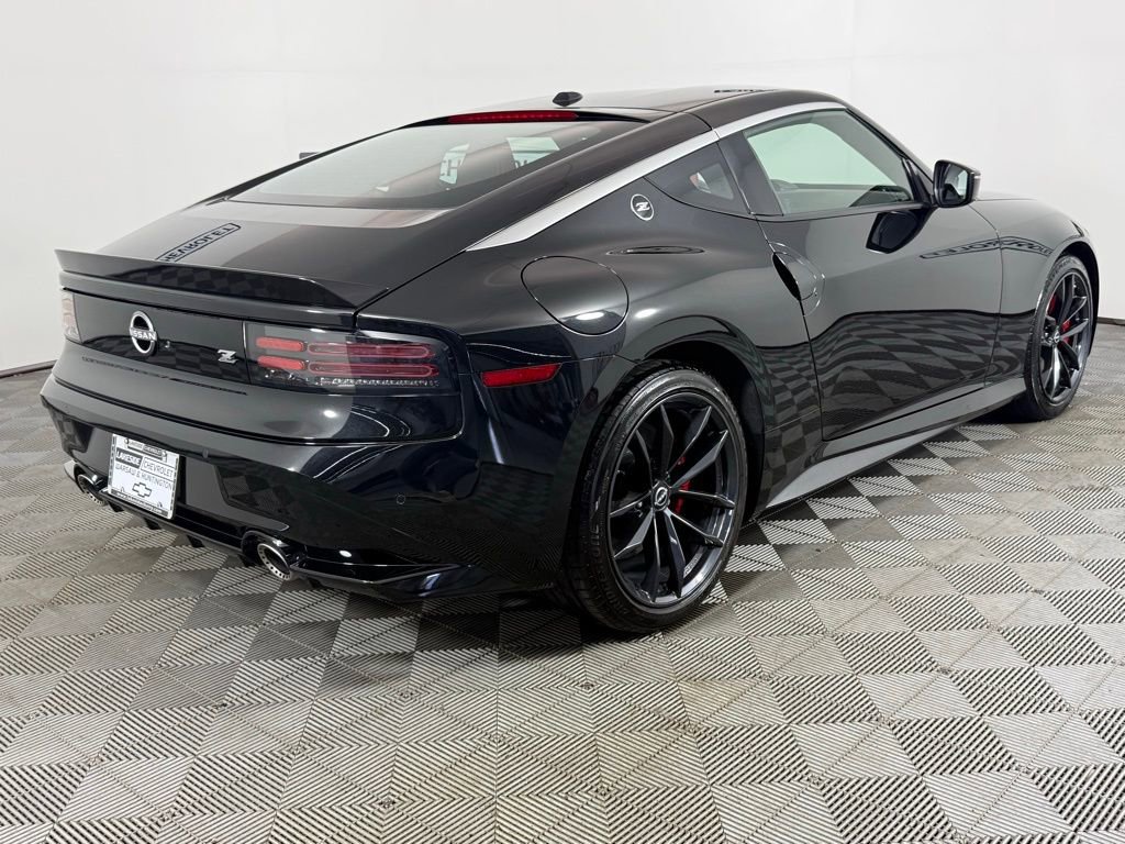 Used 2024 Nissan Z Performance w/ Floor Mat Package RWD image 6