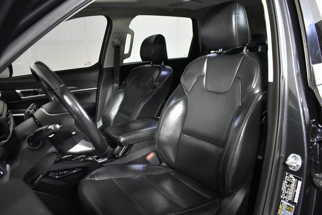 Used 2020 Kia Telluride S w/ S 8 Passenger Seating Package image 9