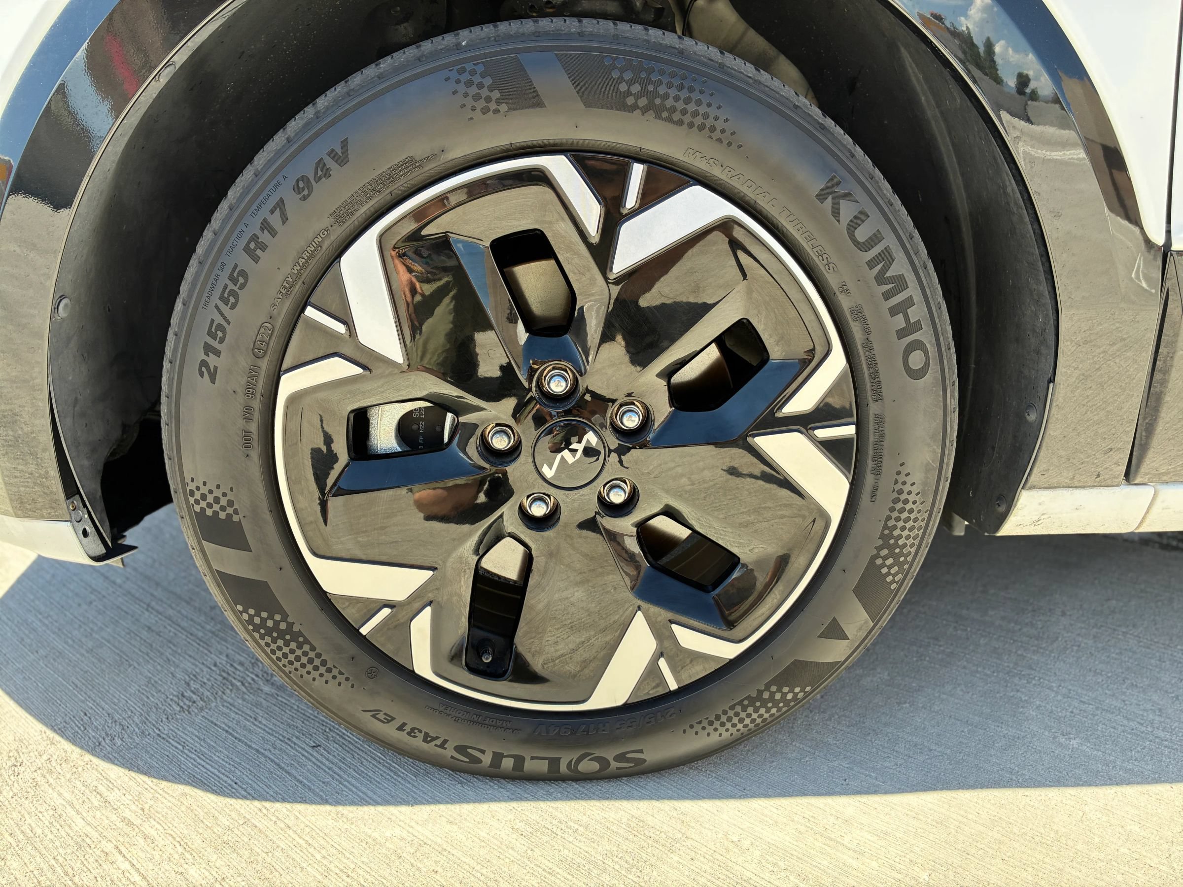 Used 2023 Kia Niro Wind FWD image 28