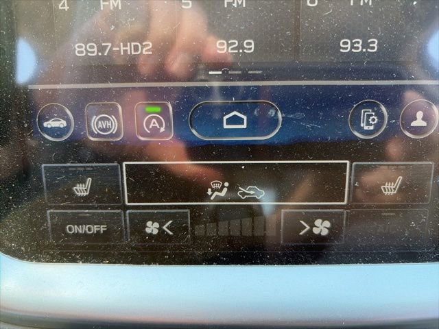 Used 2024 Subaru Outback Premium AWD/4WD image 9