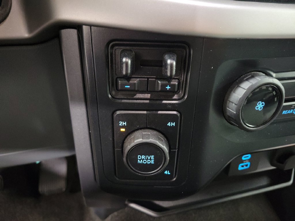 Used 2022 Ford F150 XLT w/ XTR Package AWD/4WD image 22