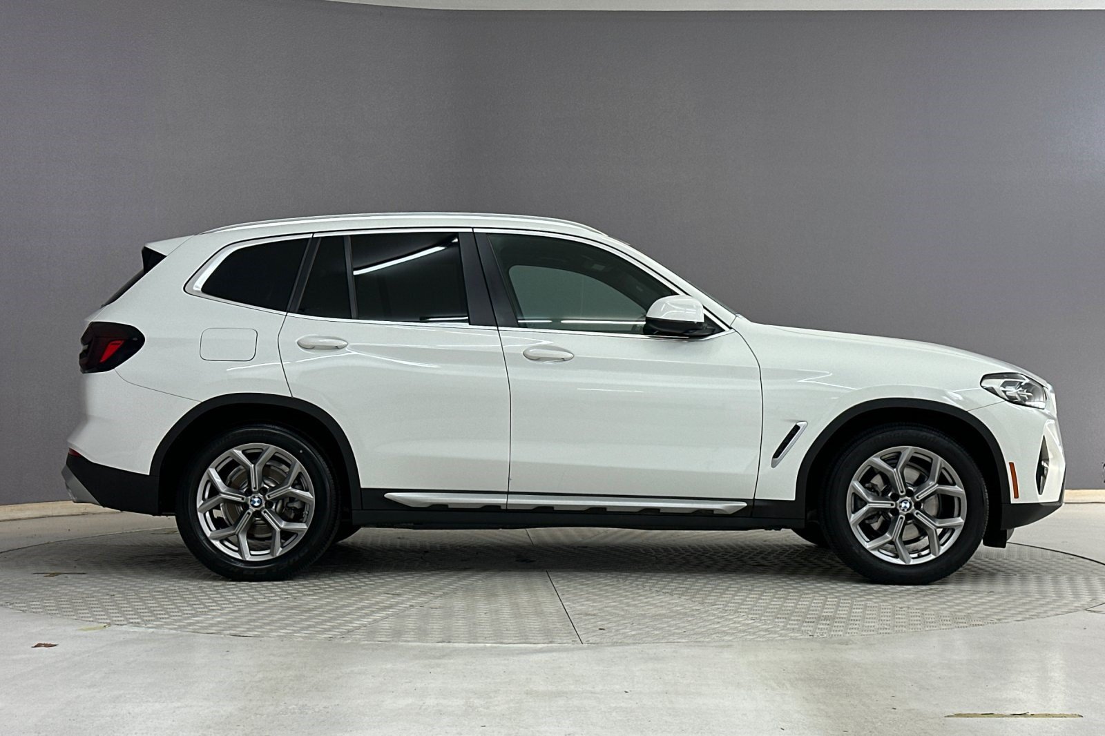Certified 2023 BMW X3 sDrive30i w/ Premium Package RWD image 7
