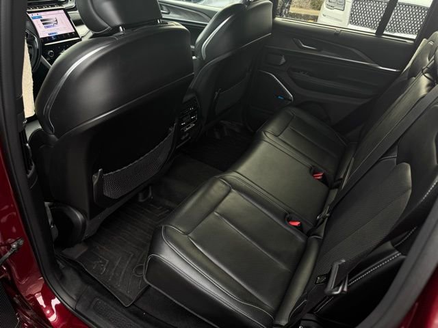 Used 2022 Jeep Grand Cherokee Overland w/ Adv Protech Group III image 22