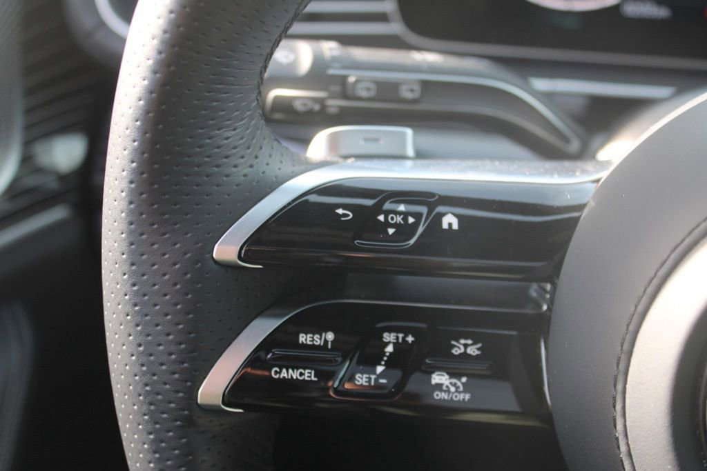 Certified 2025 Mercedes-Benz GLS 580 4MATIC image 18