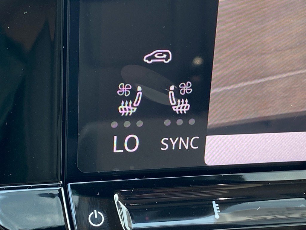 New 2026 Volkswagen Atlas SE image 11