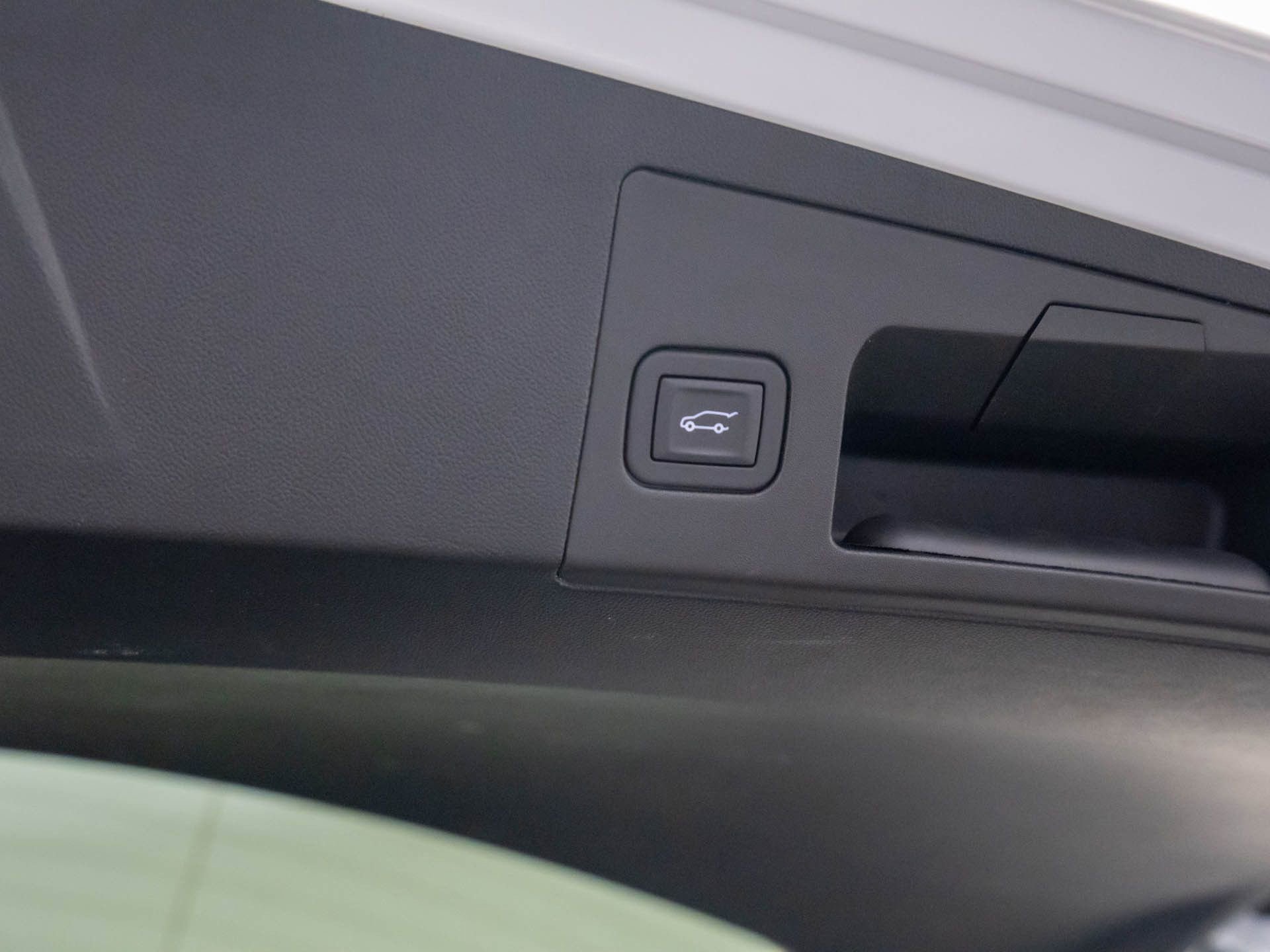 Certified 2025 Cadillac XT5 Premium Luxury image 35