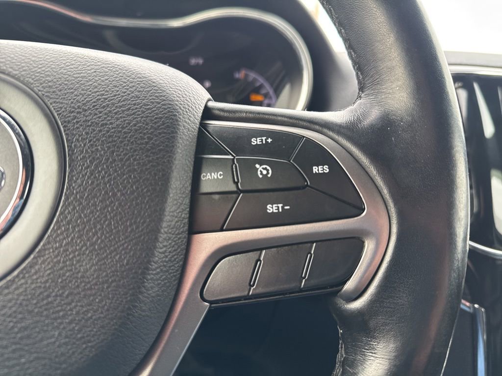 Used 2020 Jeep Grand Cherokee Limited image 14