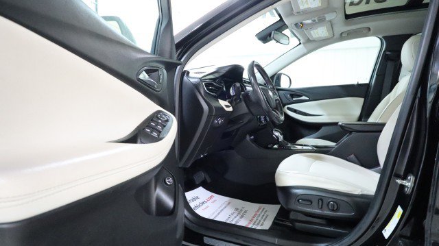 Used 2021 Buick Encore GX Select w/ Advanced Technology Package AWD/4WD image 9