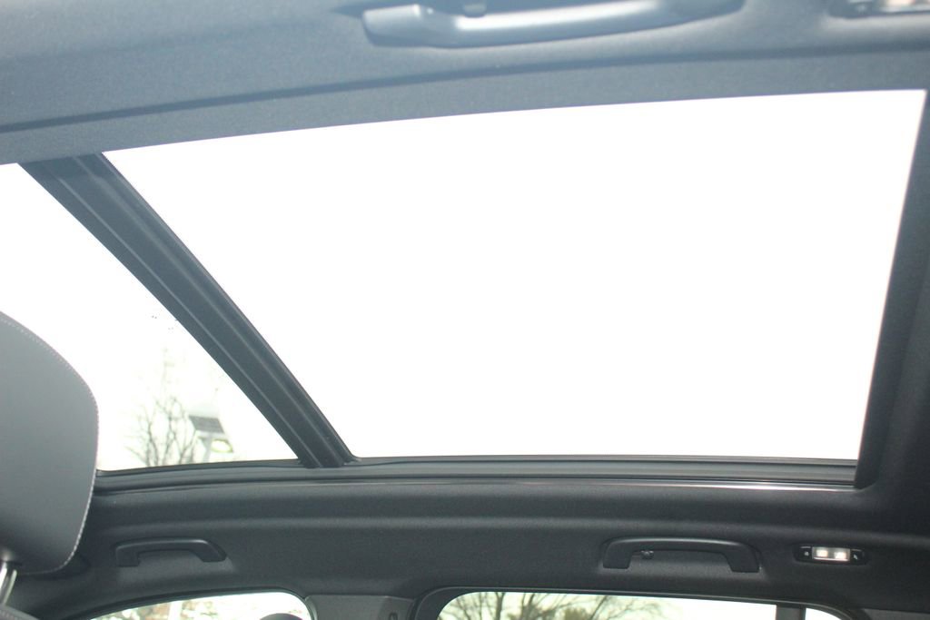 New 2026 BMW X5 xDrive50e w/ M Sport Package image 23