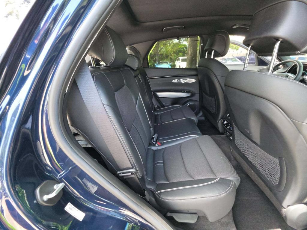 Used 2023 Genesis GV70 2.5T w/ Sport Prestige Package AWD/4WD image 19