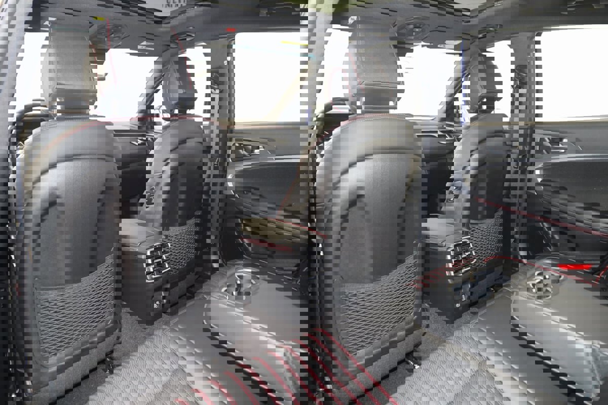 Used 2024 Genesis G70 3.3T Advanced image 60