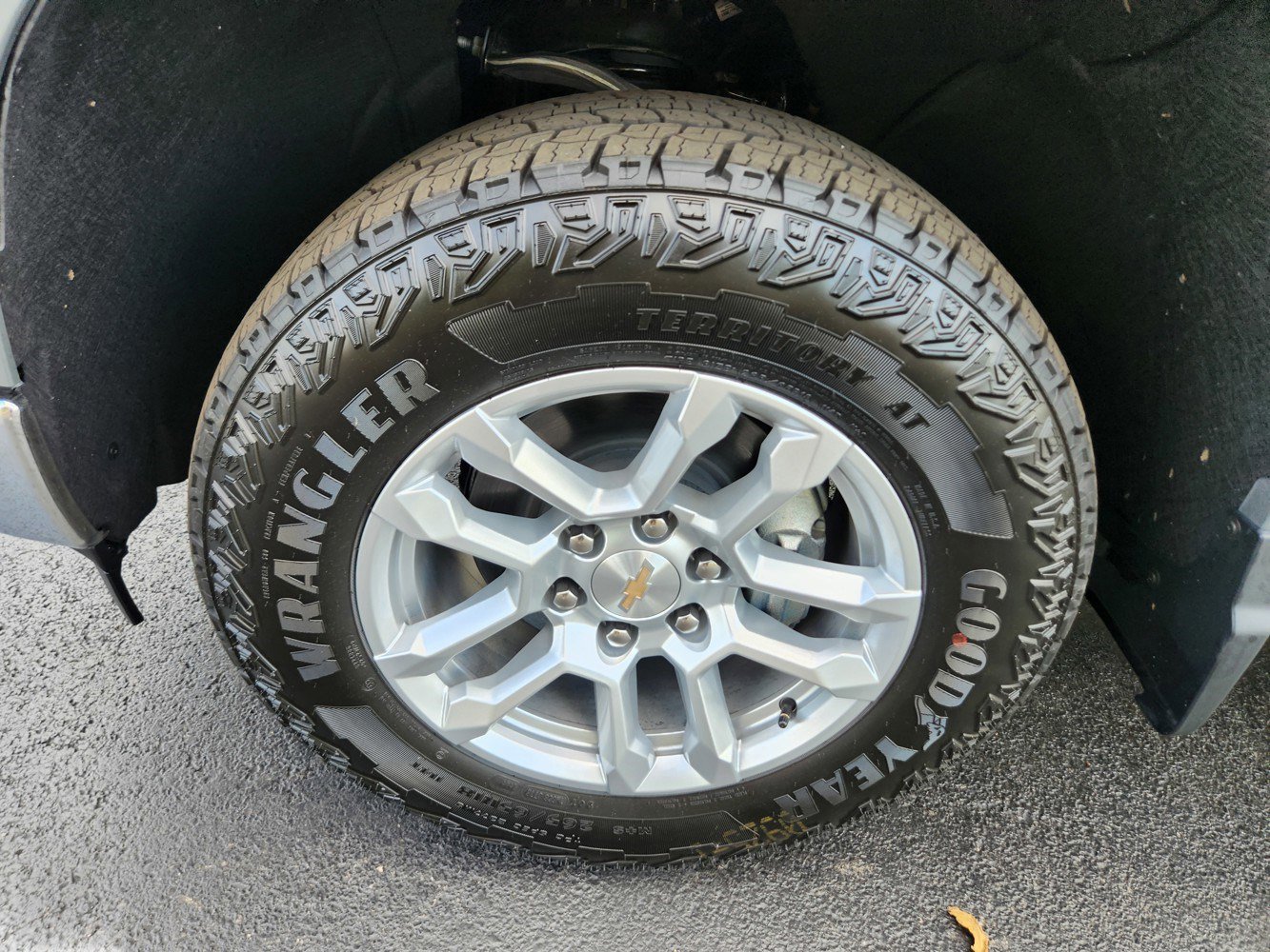 New 2026 Chevrolet Silverado 1500 LT w/ Protection Package image 32