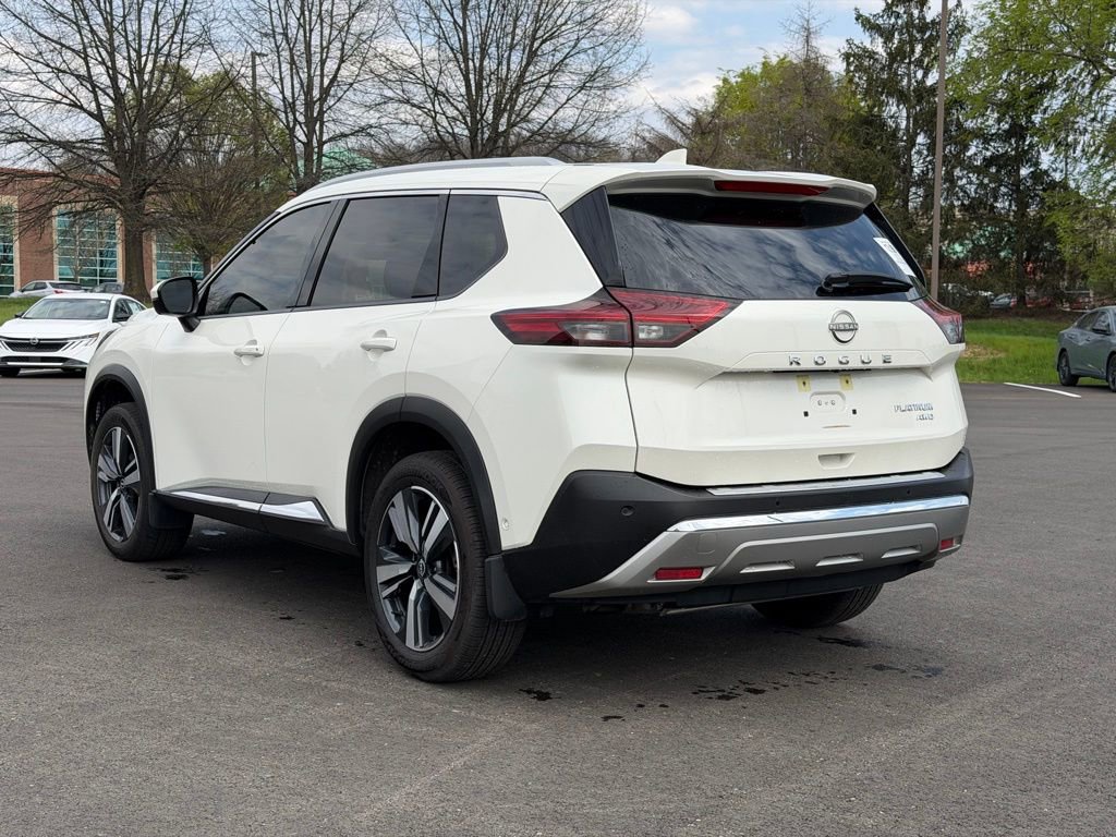 Used 2023 Nissan Rogue Platinum w/ Platinum Premium Package image 4