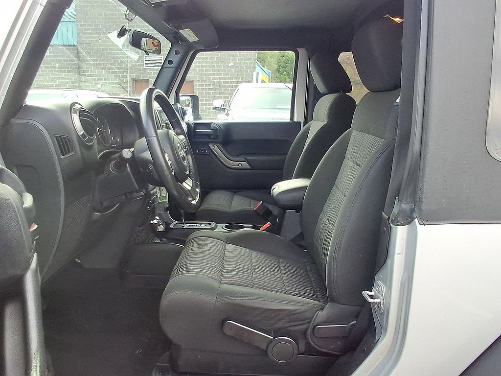 Used 2012 Jeep Wrangler Sport AWD/4WD image 17