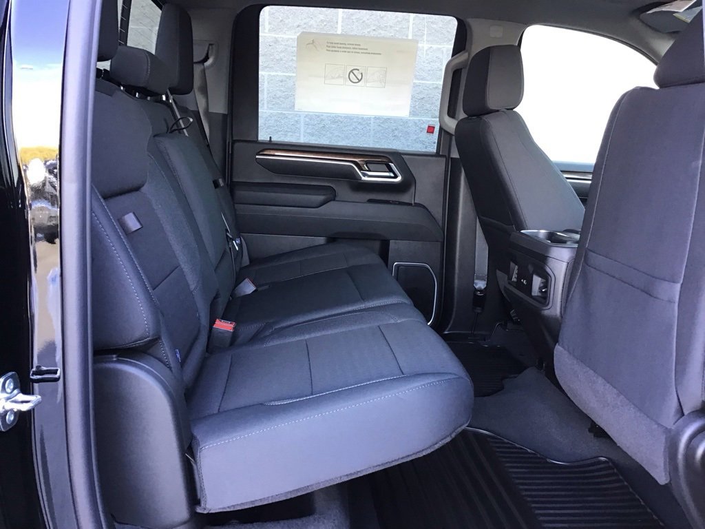 New 2026 Chevrolet Silverado 3500 LT image 16