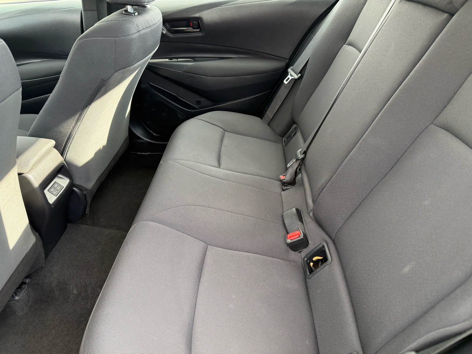 Used 2025 Toyota Corolla LE FWD image 26