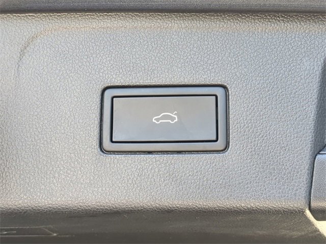 Certified 2024 Volkswagen Atlas SE image 9