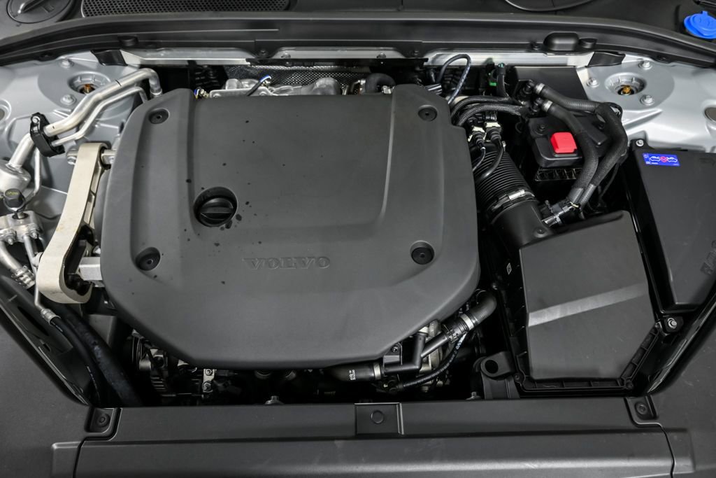 Certified 2024 Volvo V90 B6 Cross Country Ultimate w/ Protection Package Premier image 37