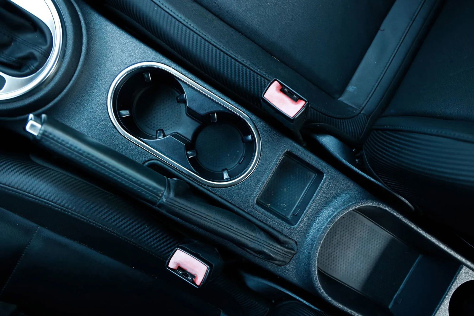 Used 2012 Volkswagen Beetle 2.5 image 31