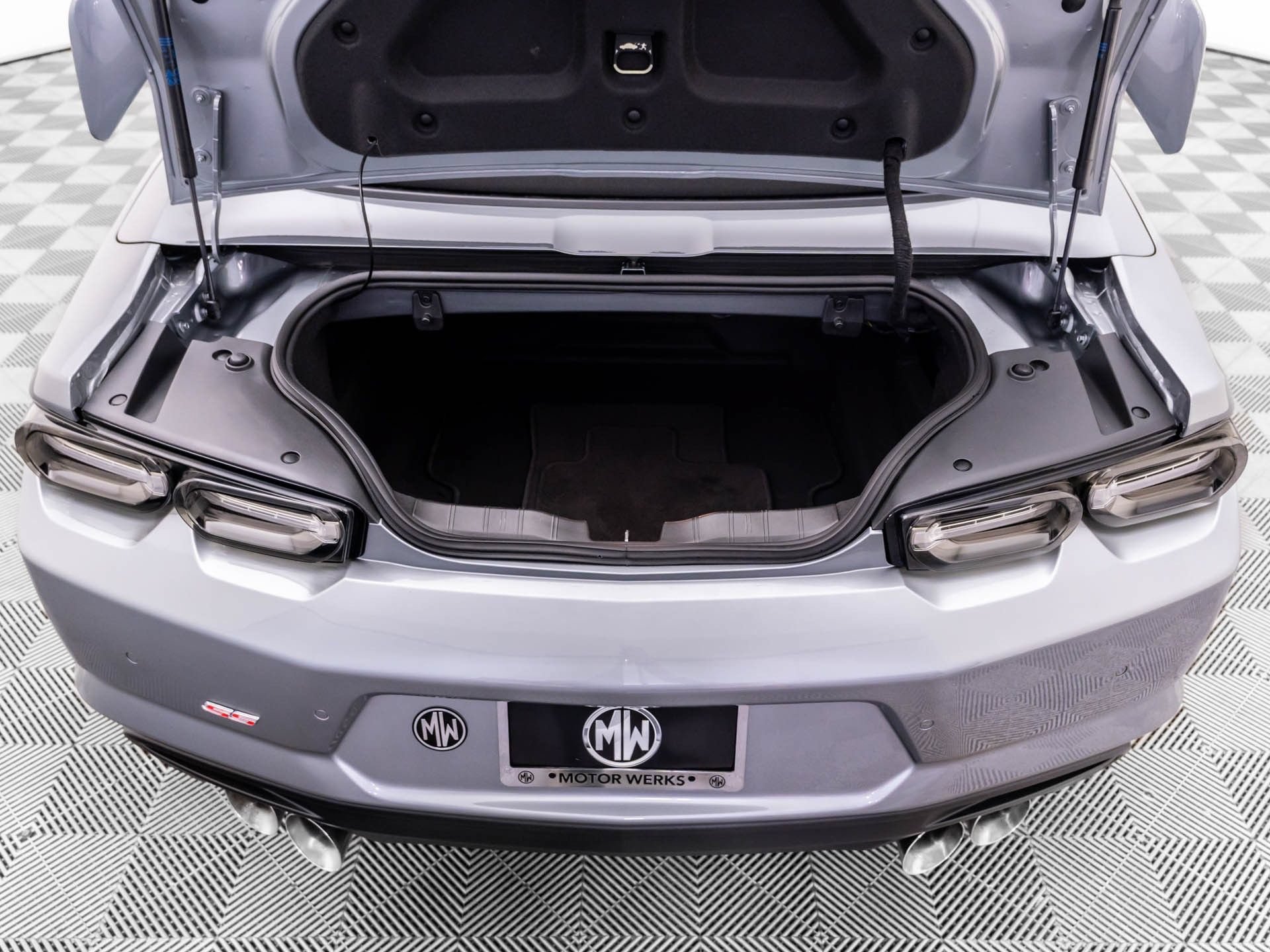 Used 2023 Chevrolet Camaro SS RWD image 32