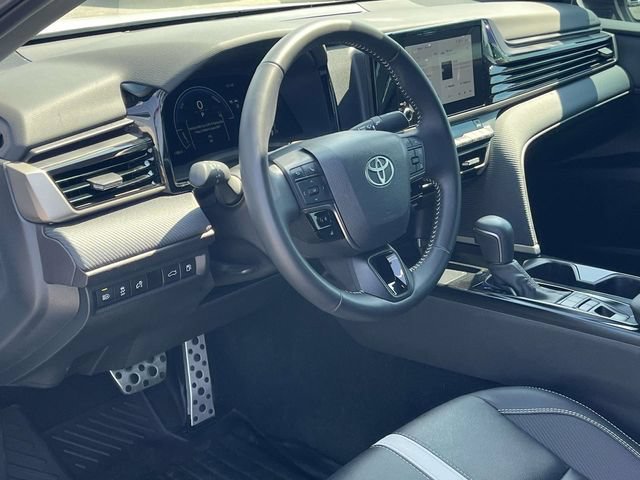 Used 2025 Toyota Camry SE FWD image 12