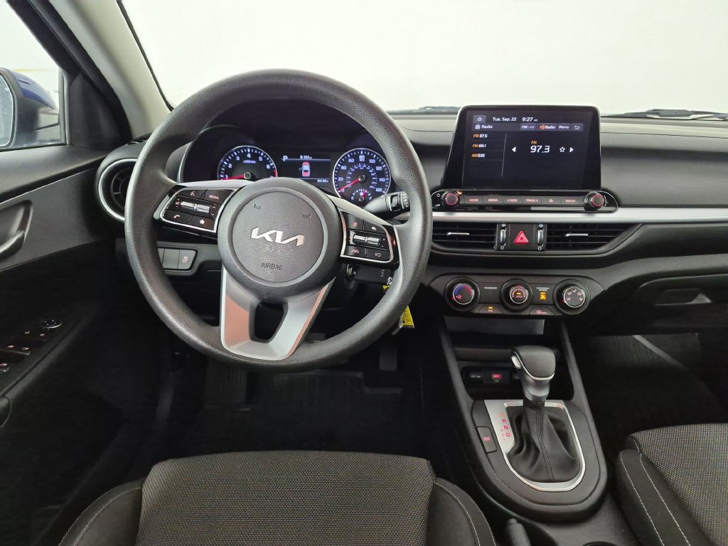 Used 2023 Kia Forte LXS w/ LXS Technology Package FWD image 31