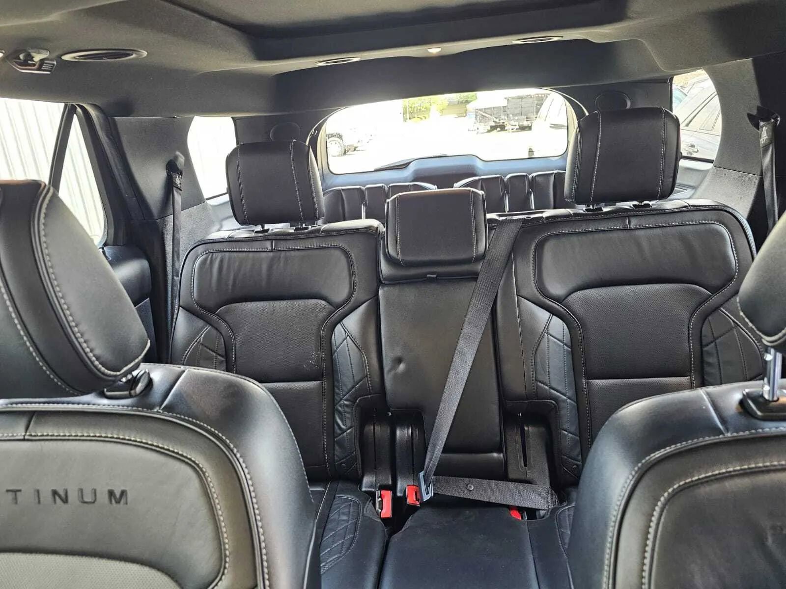 Used 2018 Ford Explorer Platinum AWD/4WD image 13